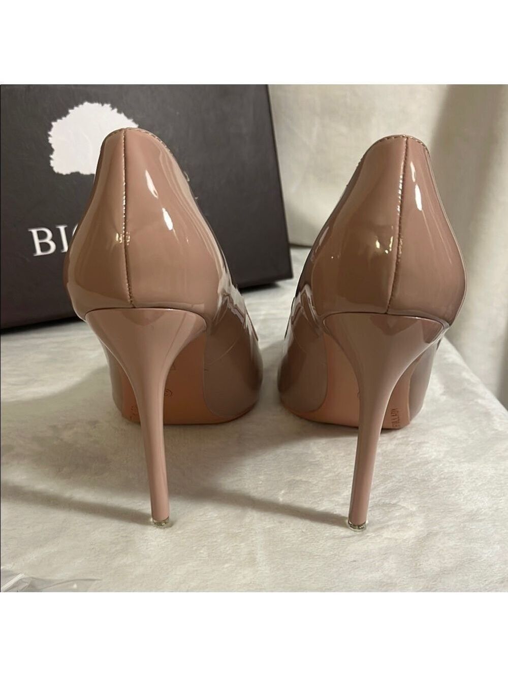 NWOT Blush Stiletto Heels with Glossy Finish and Pointed Toe - Picture 3 of 8